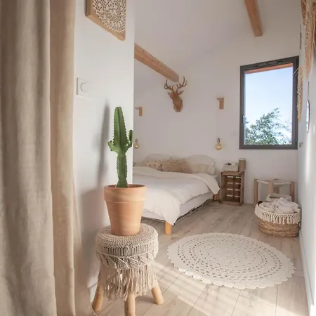 Modern Close To Tarnos