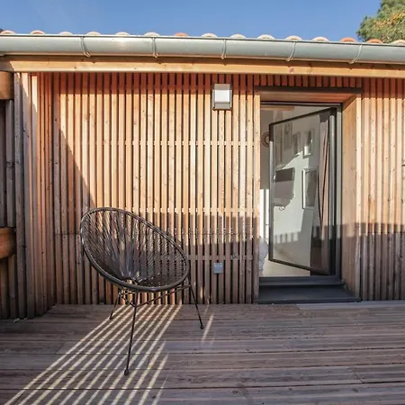 Modern Close To