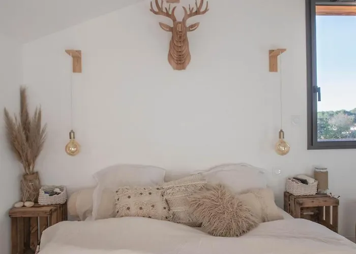 Vila Modern Close To