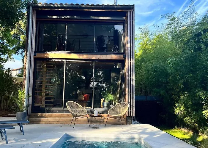 Modern Close To Vila